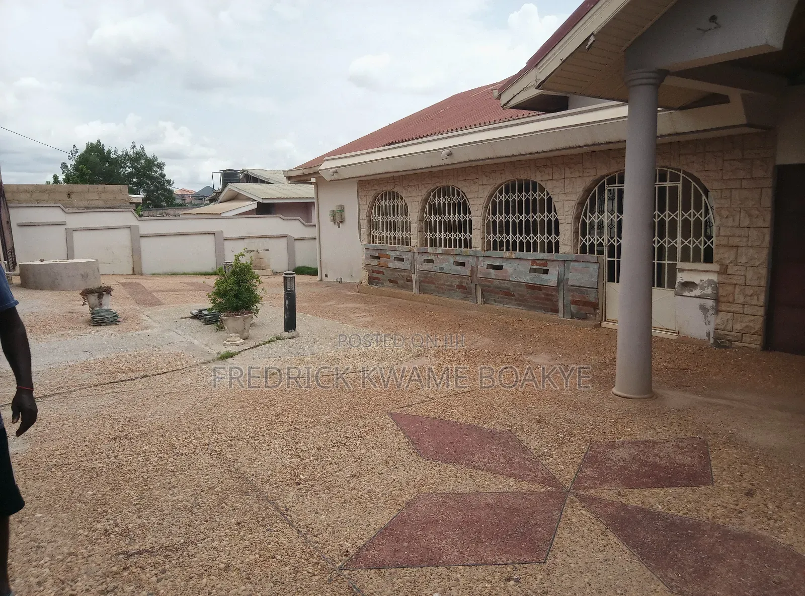 6bdrm House in Brother K Estate, Kumasi Metropolitan for sale