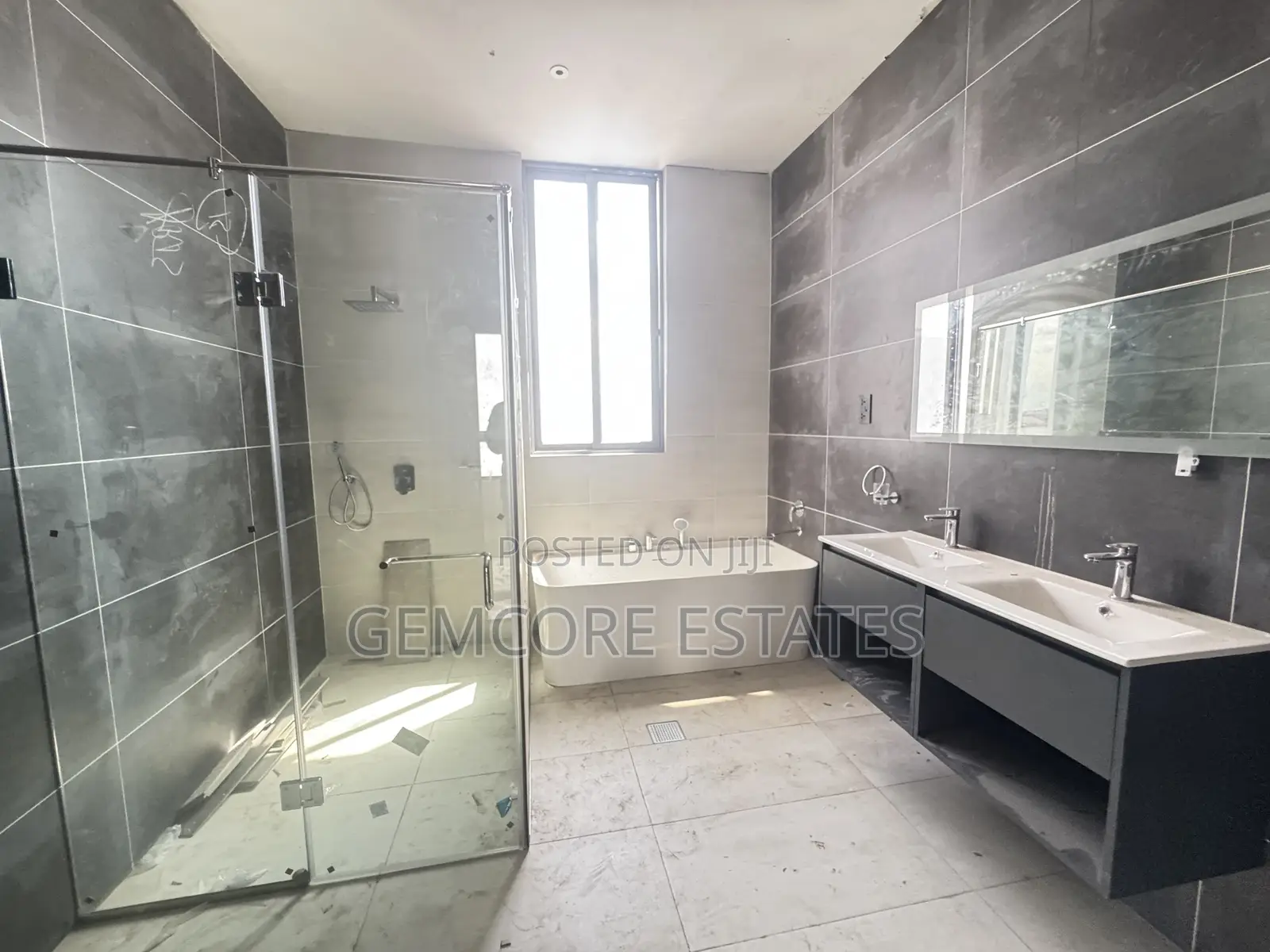 4bdrm House in , Adjiriganor for sale