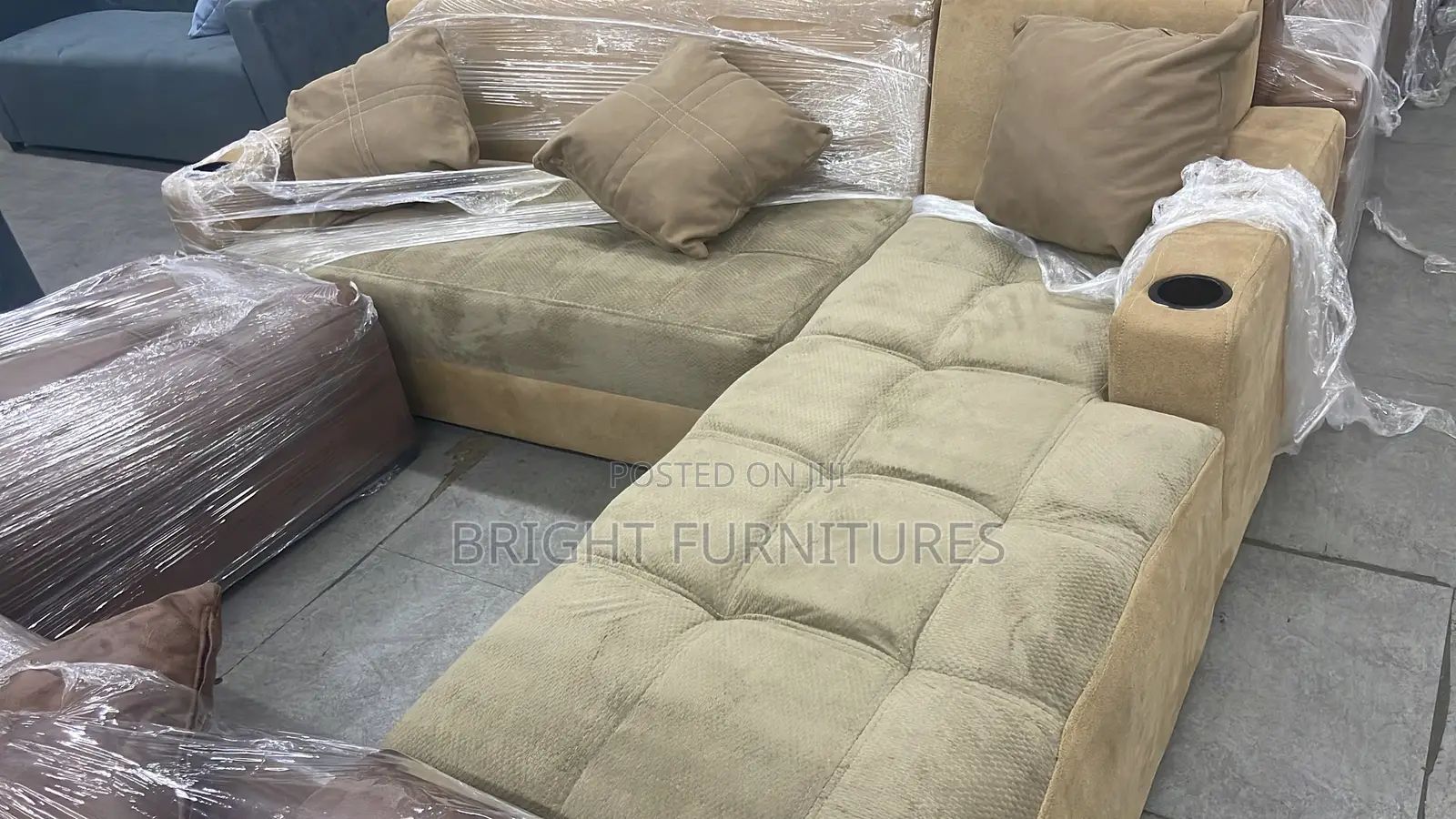 Modern L Shape Quality Sofa Available in Stock