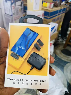 Type C Wireless Lavalier Microphone With Charging Case