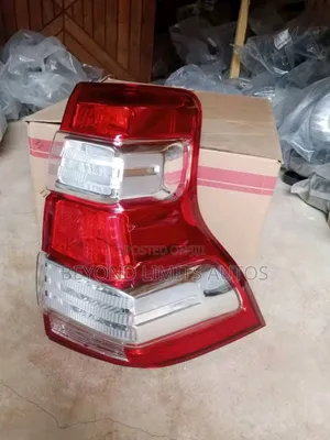 Toyota Land Cruiser Prado 2009,2010,2011,2012,2013 Taillight