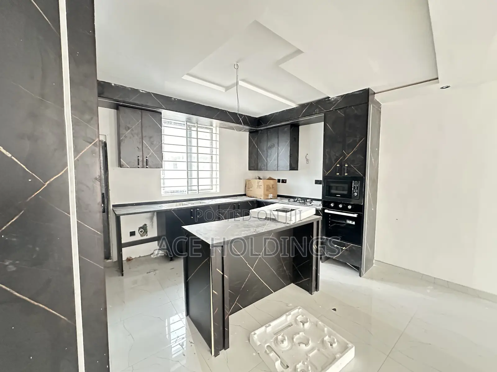 4bdrm House in Little Roses, Ashaley Botwe for sale