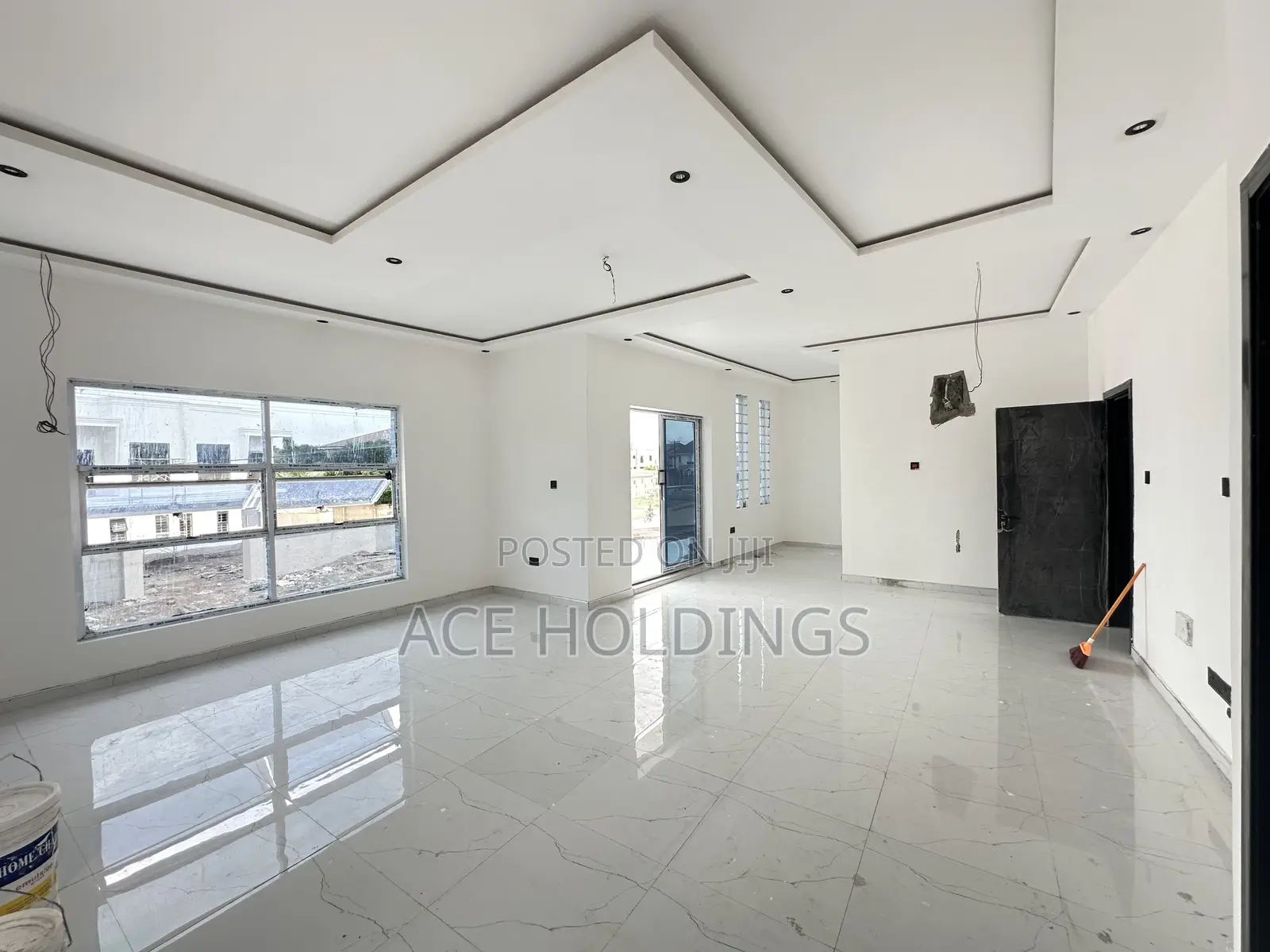 4bdrm House in Little Roses, Ashaley Botwe for sale