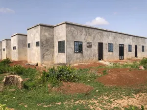 20bdrm House in Mkpa Realty, Tamale Municipal for sale