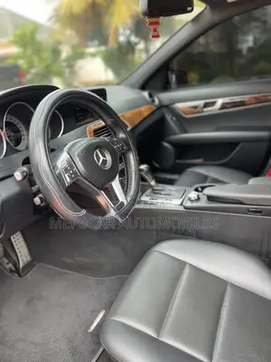 Mercedes-Benz C250 2014 Black