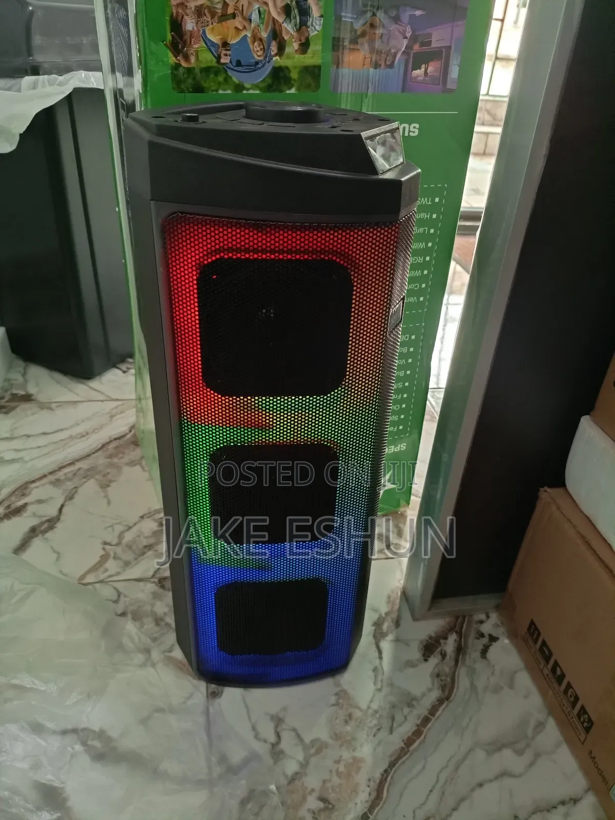 Bluetooth Speaker With Remote and Microphone