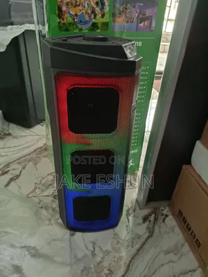 Bluetooth Speaker With Remote and Microphone