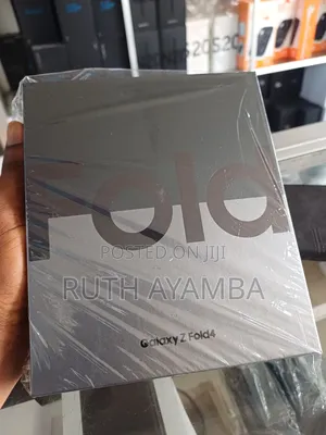 New Samsung Galaxy Z Fold4 256 GB Black