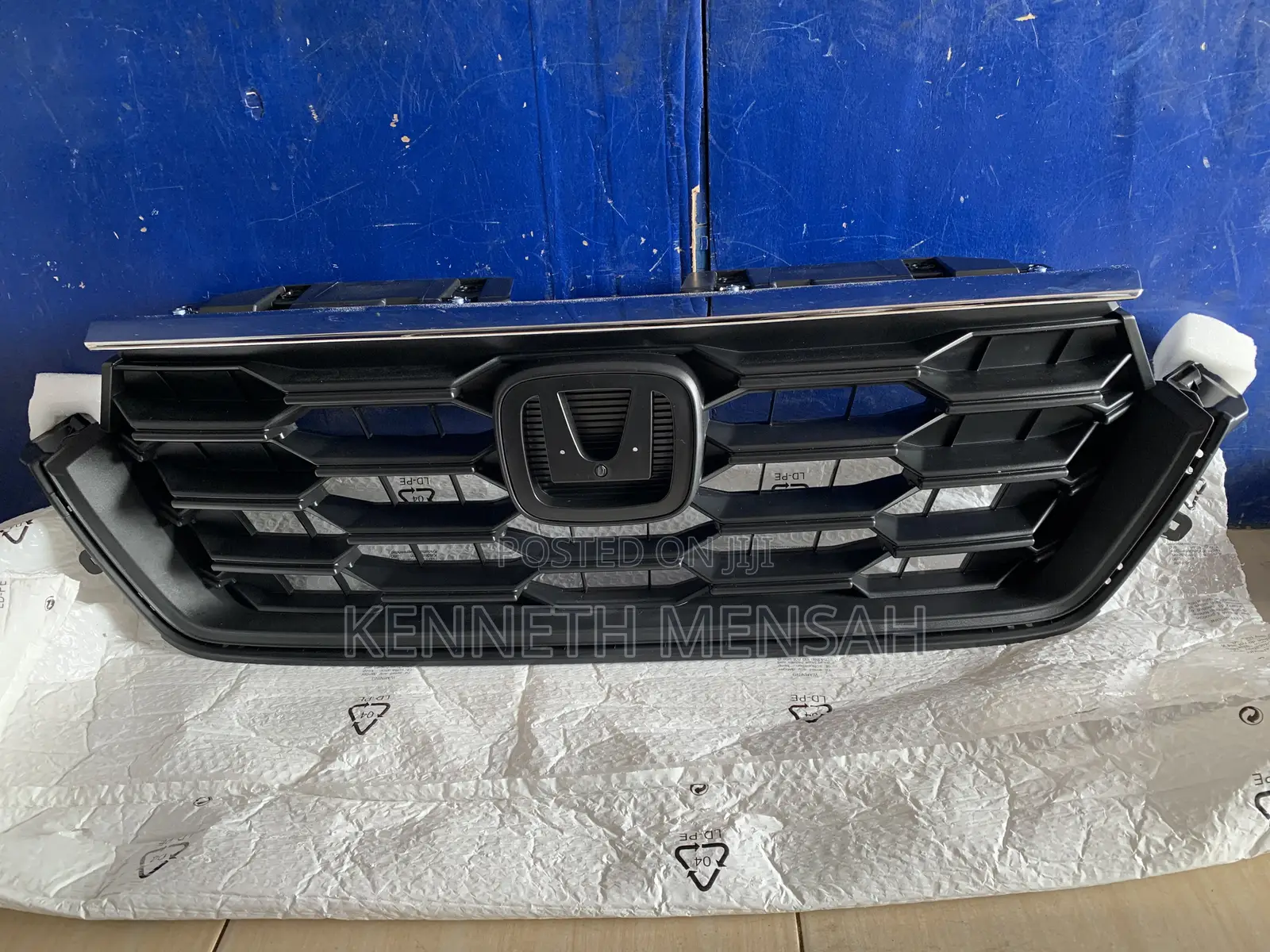 Honda Cr-v 2023 Front Grill
