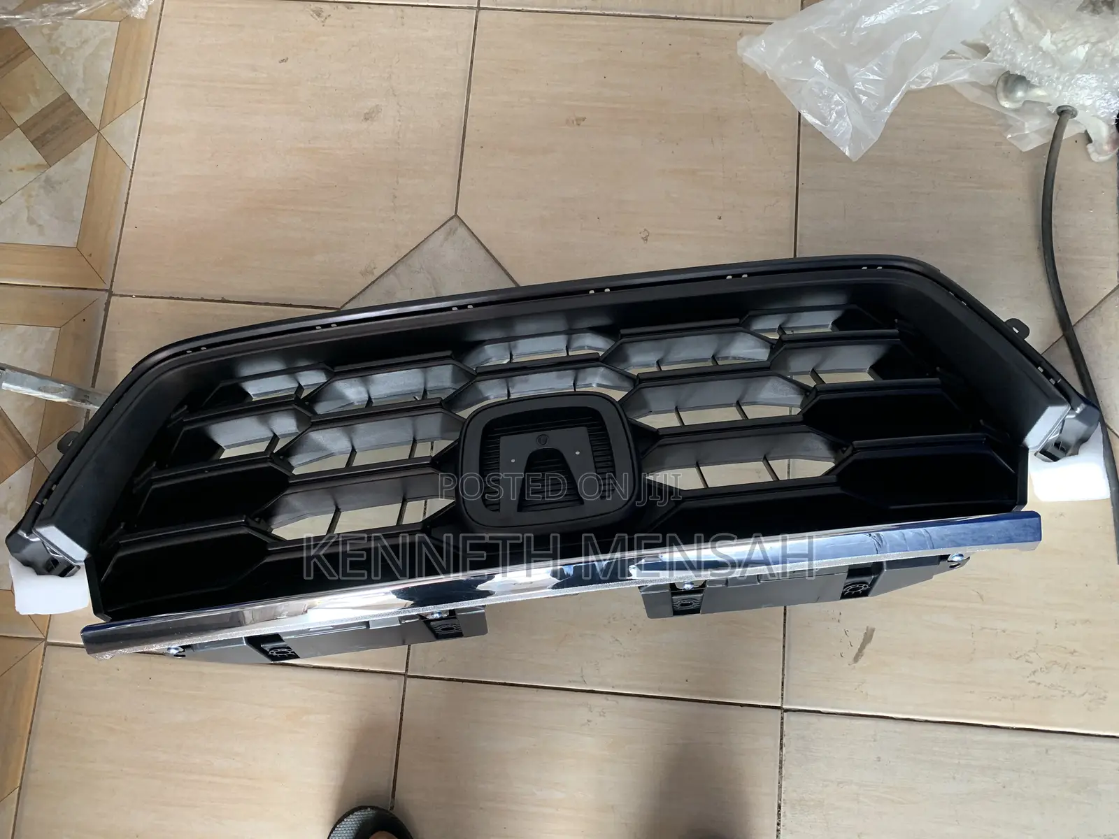 Honda Cr-v 2023 Front Grill