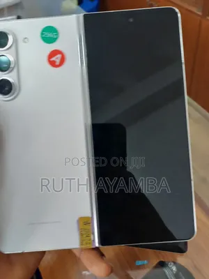 New Samsung Galaxy Z Fold 5 256 GB Silver