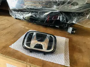 Honda Cr-v 2023 Logo Glass