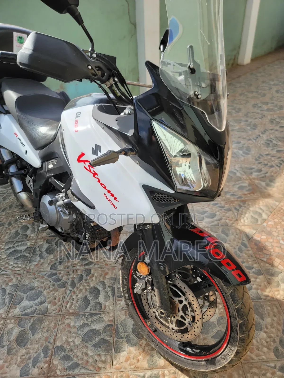 Suzuki V-Strom 2024 White