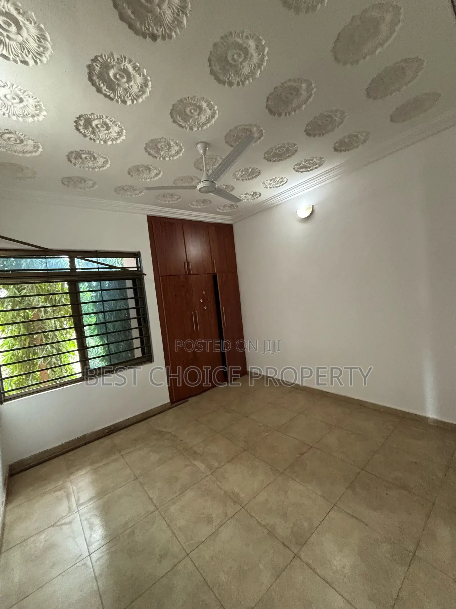 4bdrm Apartment in Adenta Ashiyie for rent