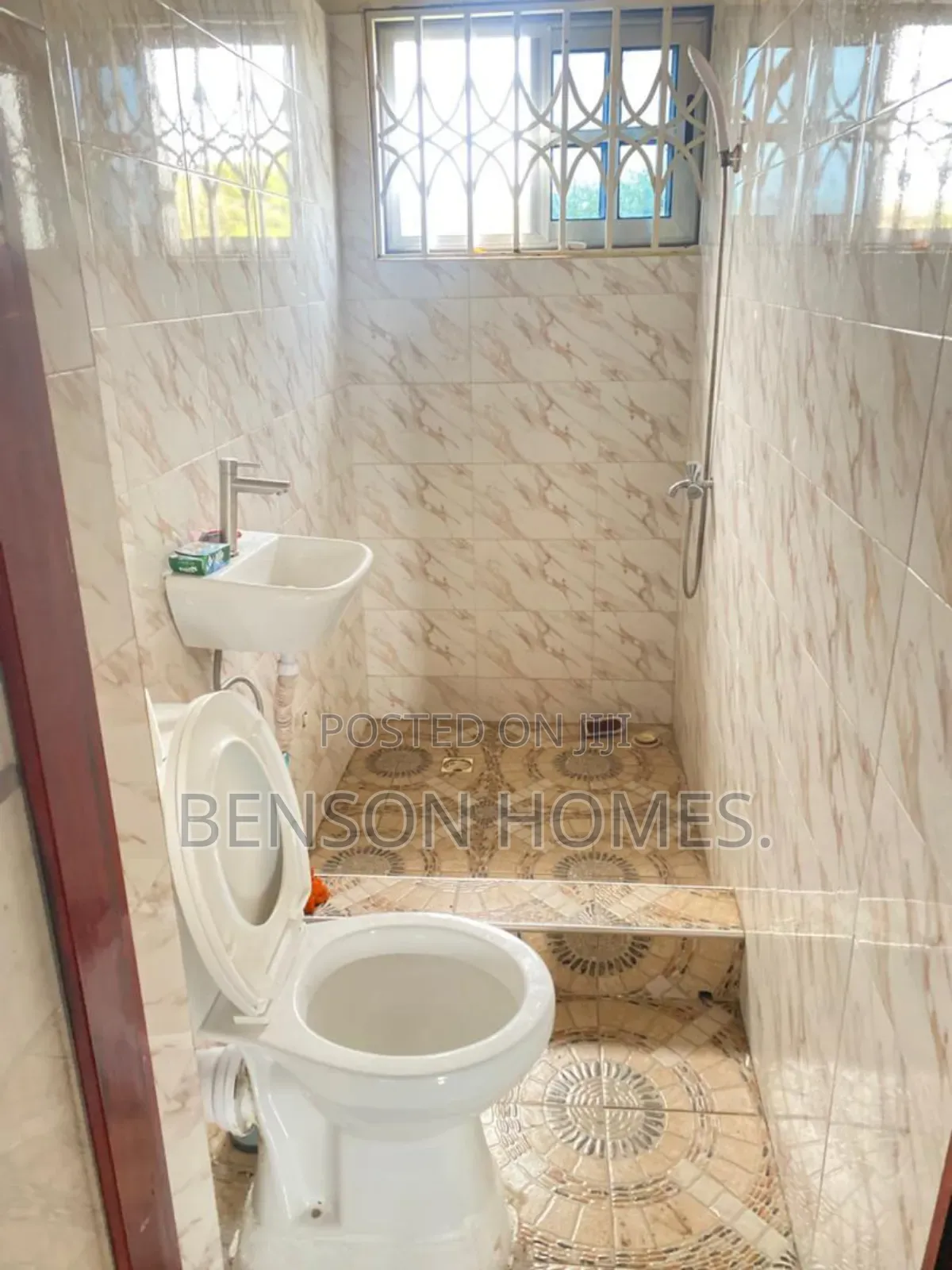 2bdrm Apartment in Nungua for rent