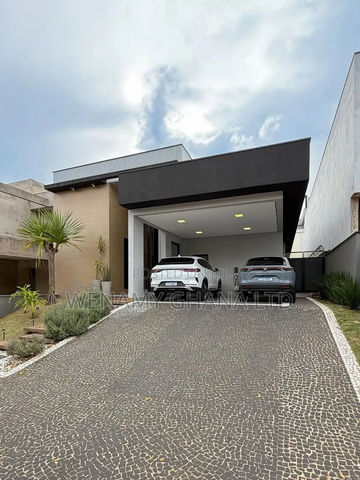 3bdrm House in Accra for sale