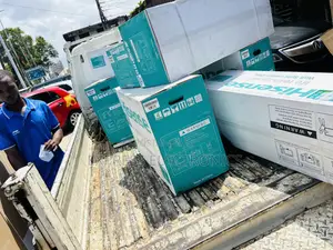 Lovely New White Hisense 2.5hp Split