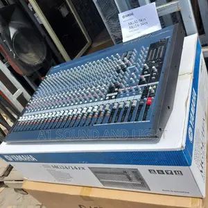 Yamaha [Mg24/14fx] Mixer