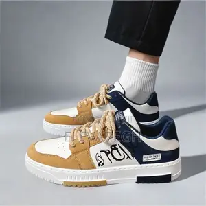 Casual Sneakers Come in 42