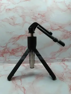 Bluetooth Selfie Stick Tripod, Full Light + Shutter Remote