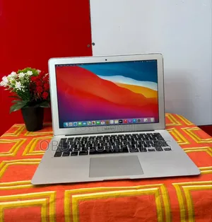 Laptop Apple MacBook Air 4GB Intel Core I5 SSD 128GB