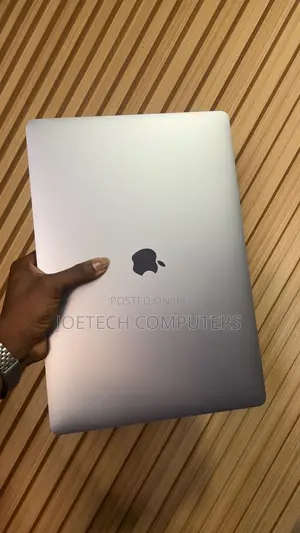 Laptop Apple MacBook Pro 2019 16GB Intel Core i7 SSD 512GB