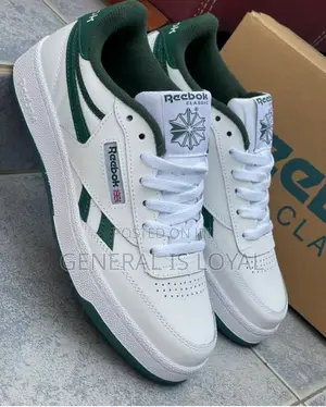 Reebok Sneakers