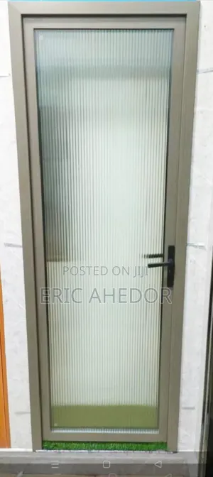 Strong Bath and Toilet Glass Door and Accessories