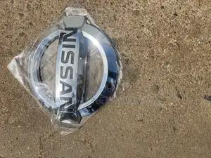 Nissan Crown Emblem Back