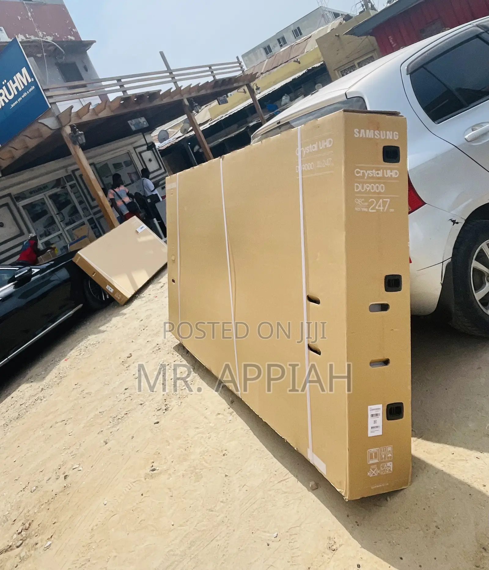 Newly Made Samsung 98du9000 98” Crystal Uhd  Tv,Black