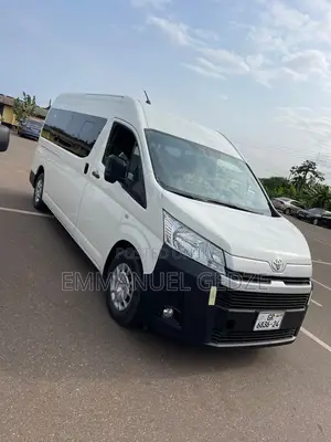 Toyota Hiace for Rent - 14 Seater Bus