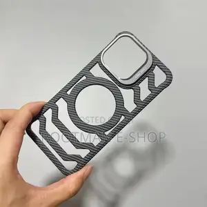 Ultrathin Magsafe Case for iPhone 12 - 16pro Max Carbon Fibre