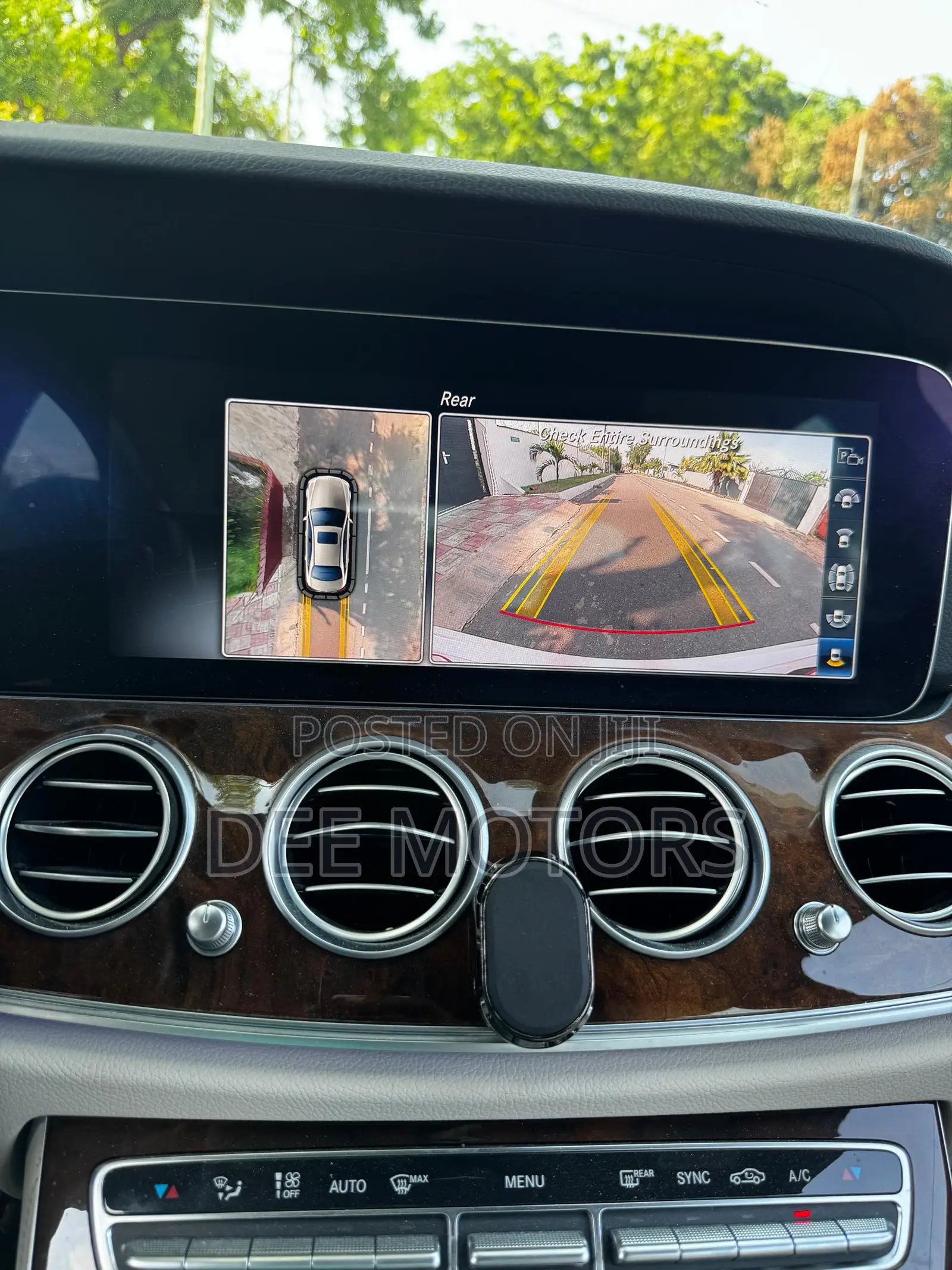 Mercedes-Benz E300 2019 White