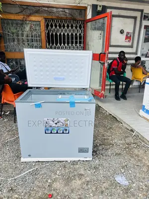 200l Chest Freezer Single Door Door Pearl Grey Color