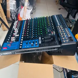 Yamaha 16 Channels Mixer With Effects