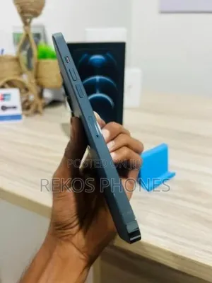 New Apple iPhone 12 Pro Max 128 GB Blue