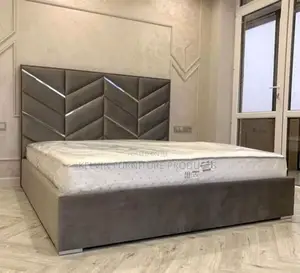 King Size Bed With Mattress