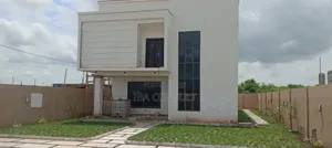 4bdrm House in Adenta Amrahia for sale