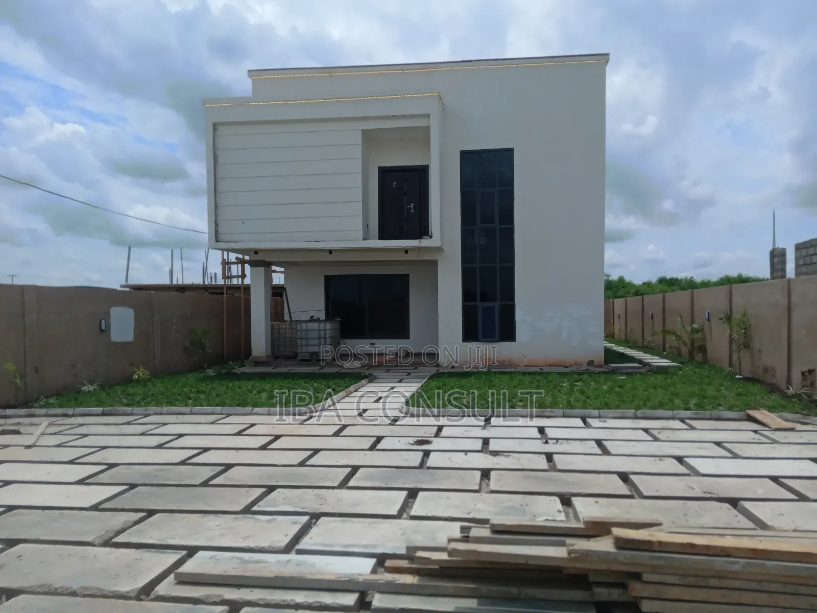 4bdrm House in Adenta Amrahia for sale