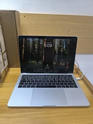 Laptop Apple MacBook Pro 2018 16GB Intel Core I7 SSD 256GB