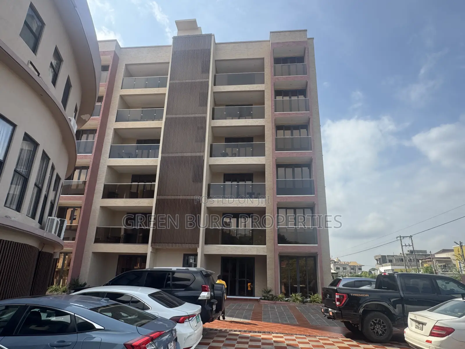 Furnished 2bdrm Apartment in Green, East Legon for rent