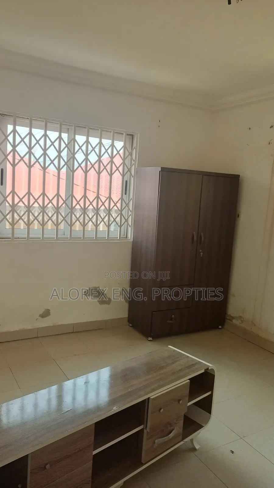 3bdrm House in Self Compound, Oyarifa for rent