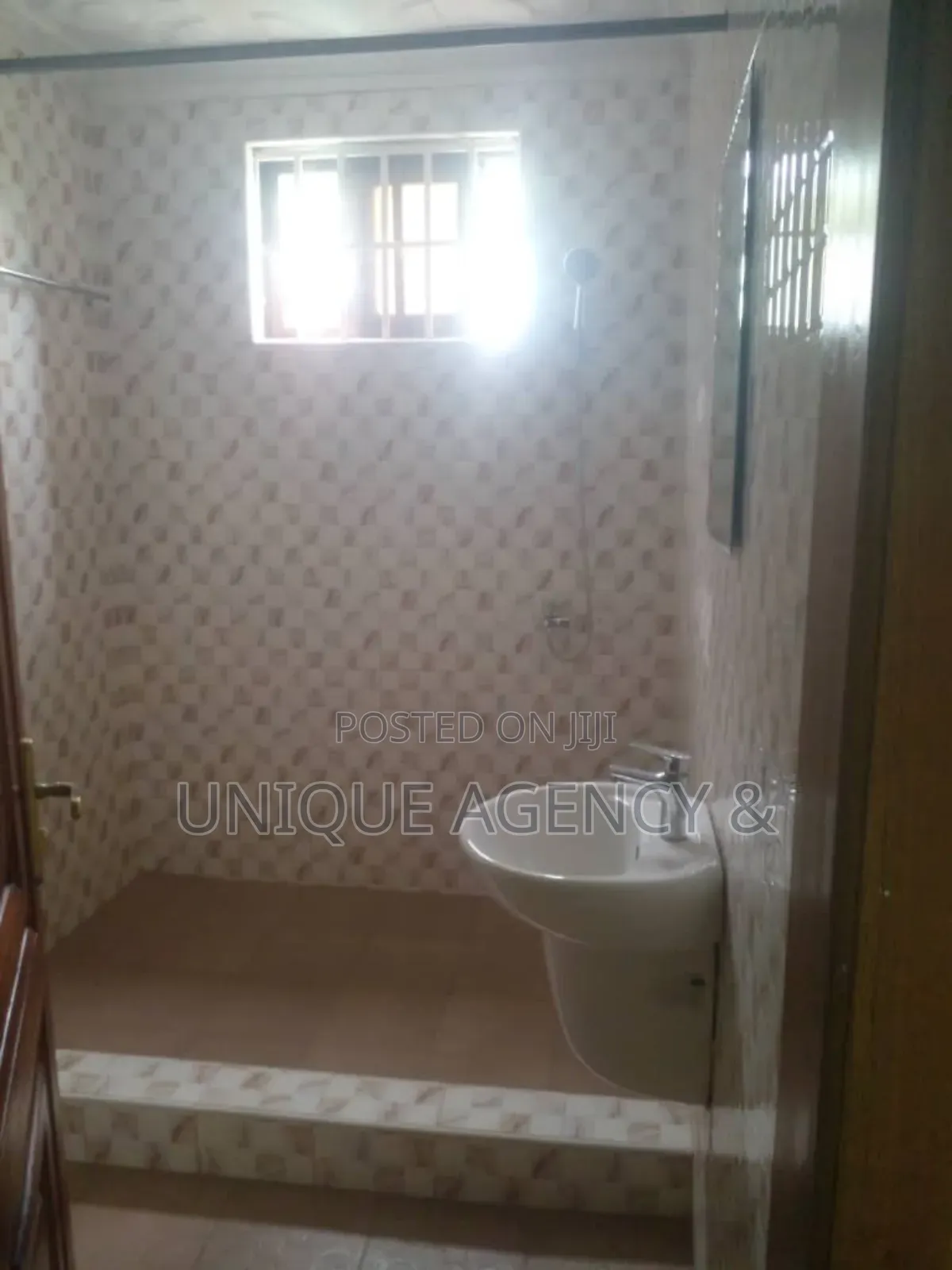 1bdrm Apartment in Oyibi for rent