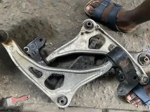 Honda Pilot 2016 to 2020 Lower Arm Pair.