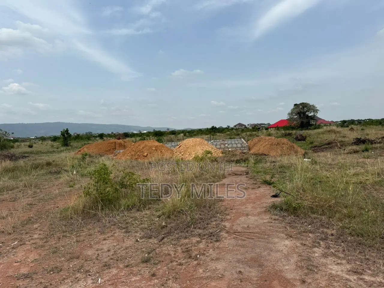 Land At Ayikuma-asebi, Close To Malejor For Cool Price
