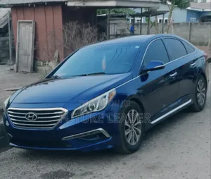 Hyundai Sonata Limited Sedan FWD (2.4L 4cyl 6A) 2016 Blue