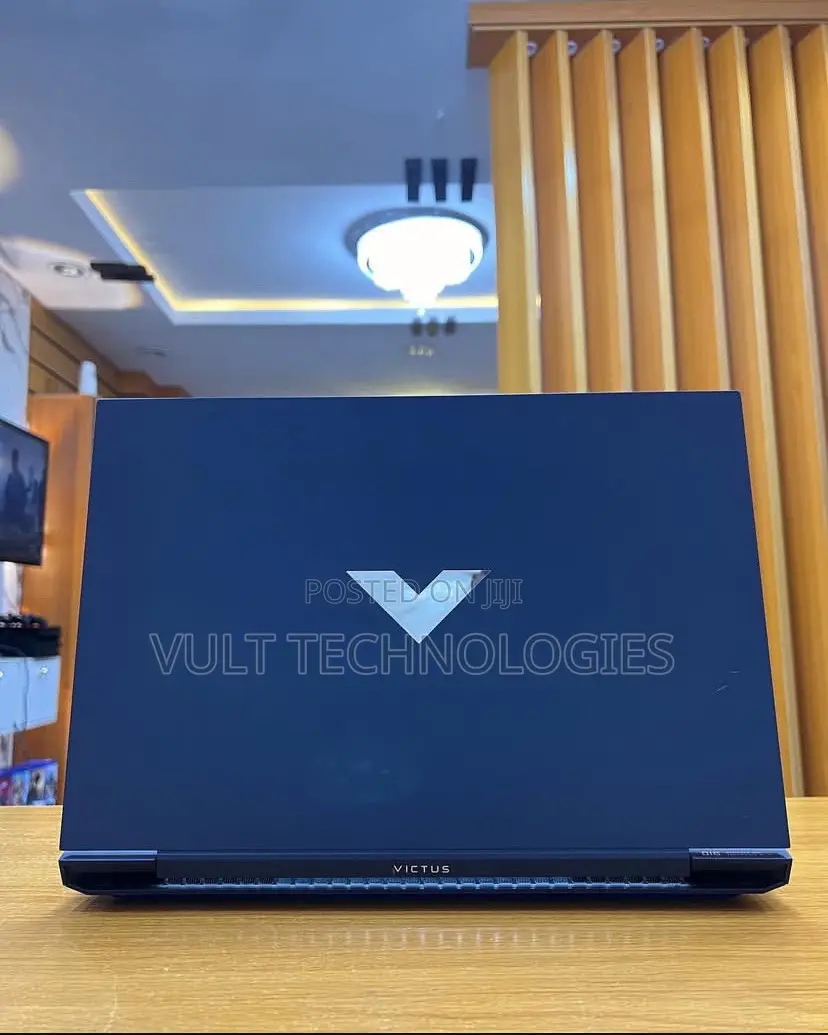 New Laptop HP Victus 15 8GB Intel Core i5 SSD 512GB