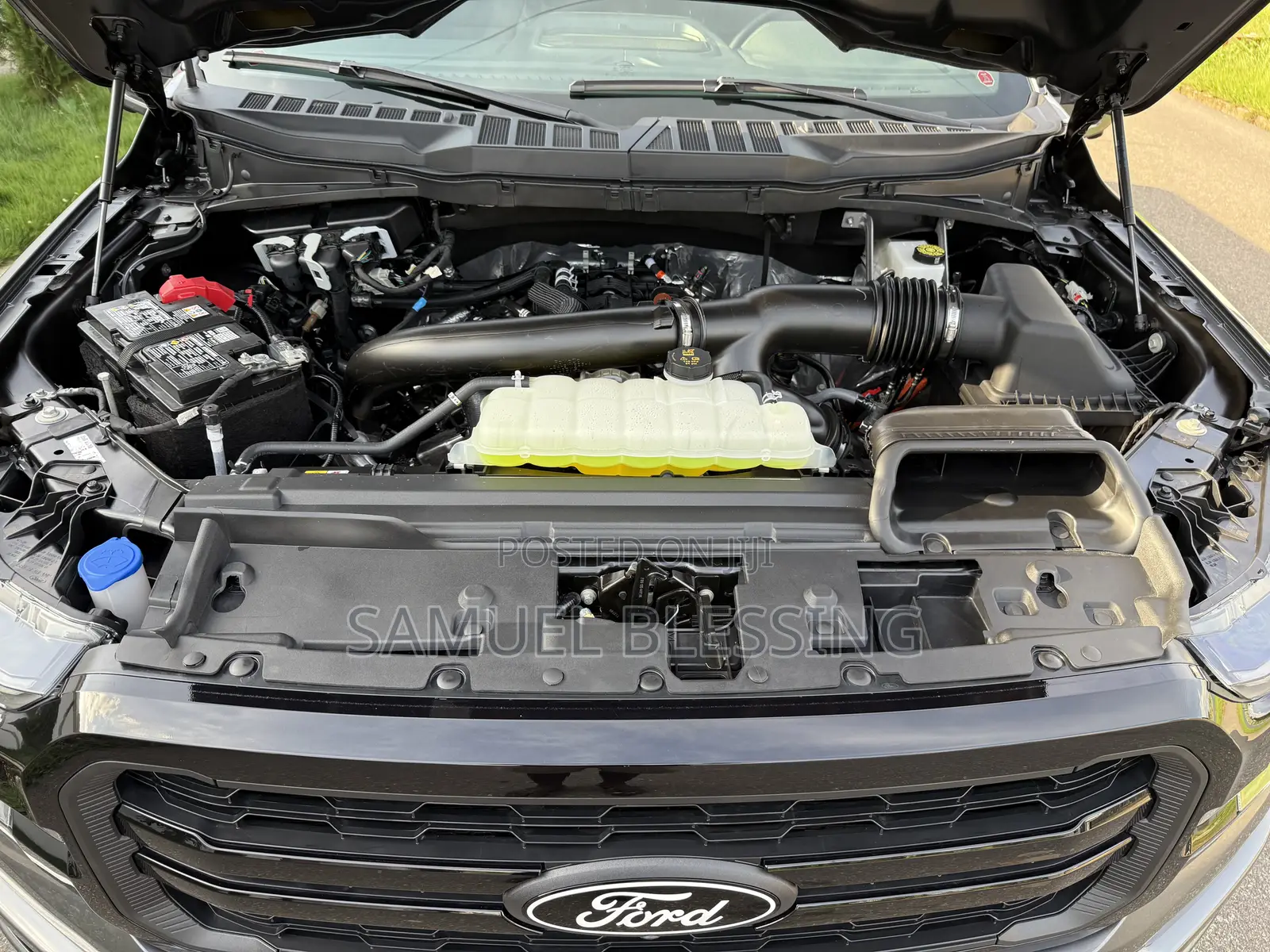 Ford F-150 2025 Gray