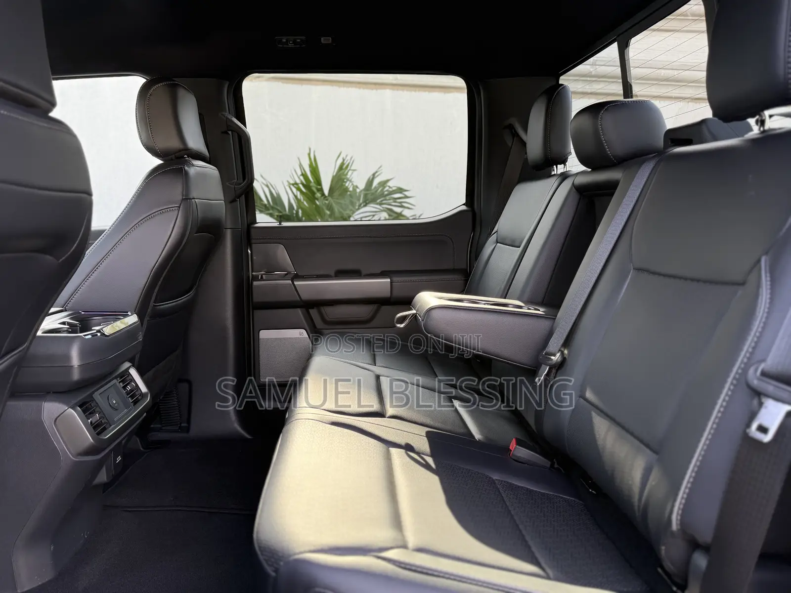 Ford F-150 2025 Gray