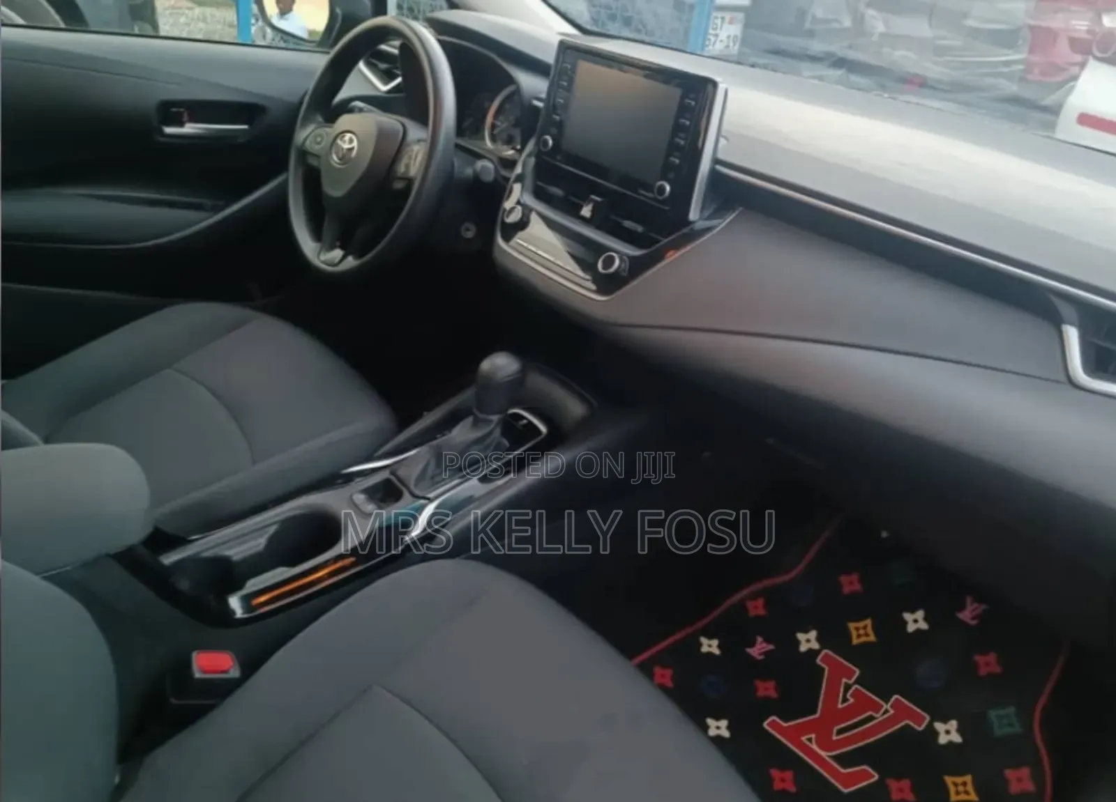 Toyota Corolla LE 2021 Gray